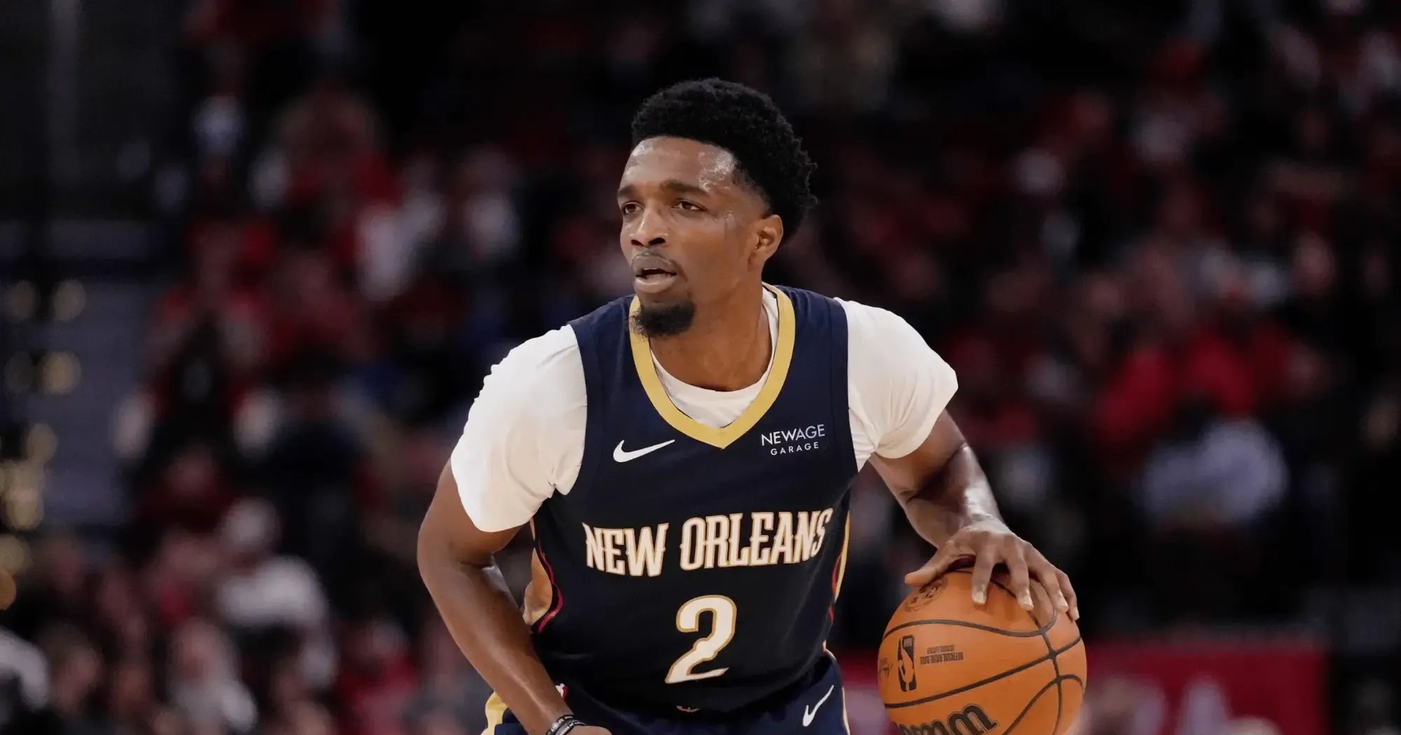 包含赛前体能课后，休斯敦火箭队长鼓劲备战NBA常规赛，态度坚定，纪律约束更严格的词条